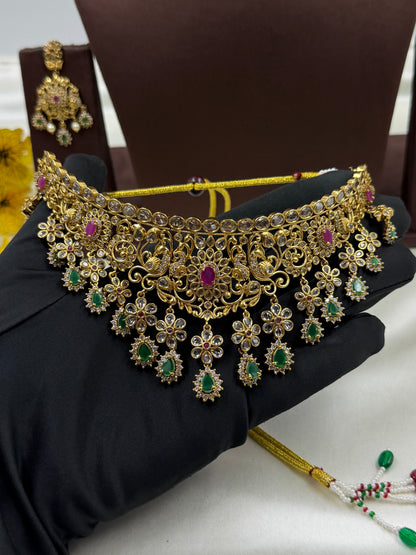 Hina Traditional Choker Necklace Set