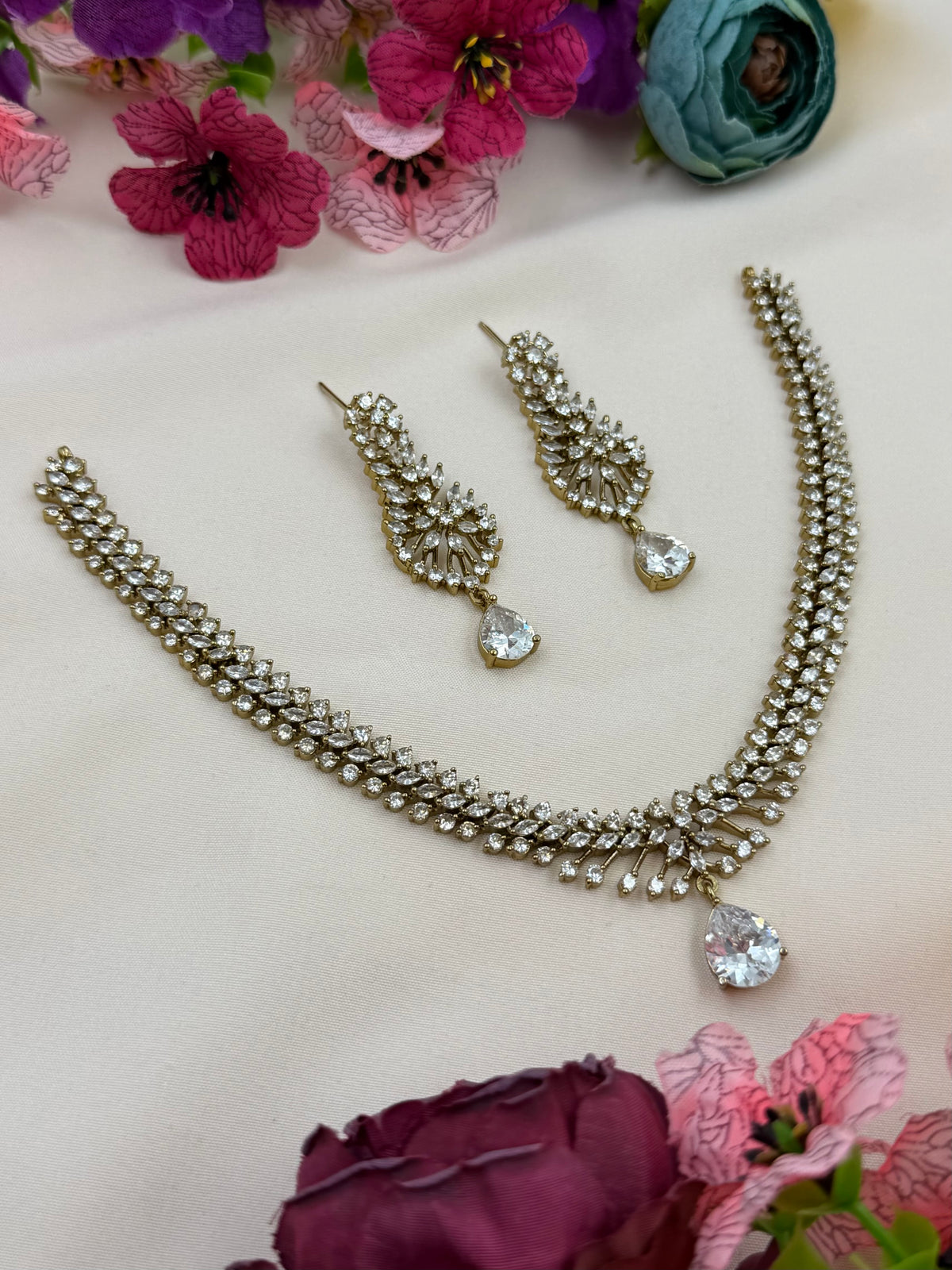 Kareena Victorian American Diamond Delicate Necklace