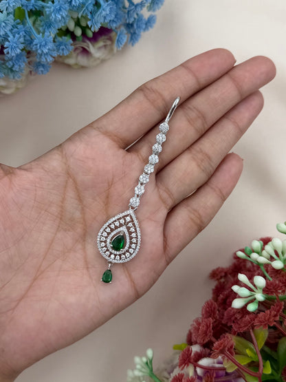 Avya American Diamond Mang Tika