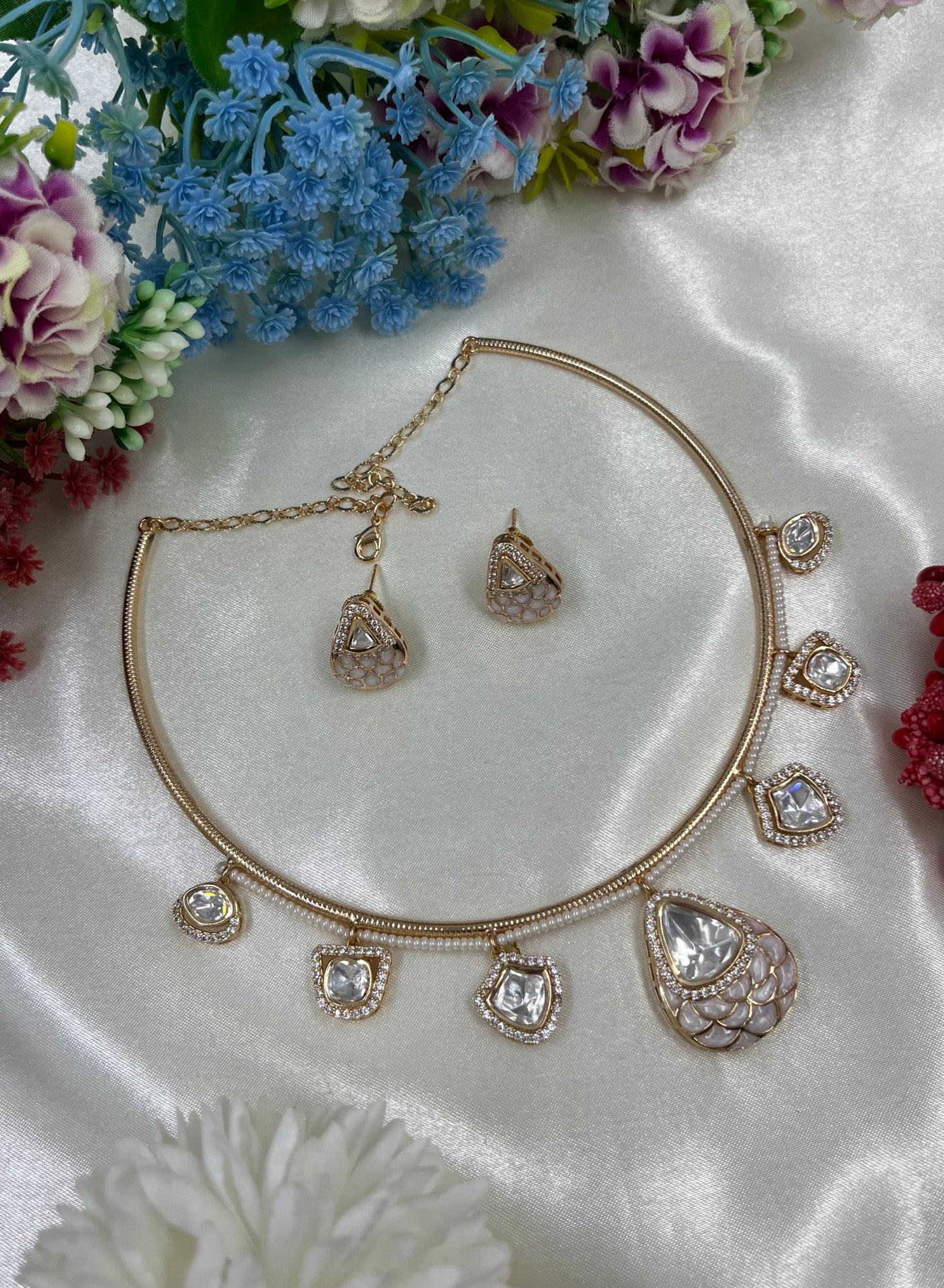 Bhanu Moissanite Premium Hasli Necklace