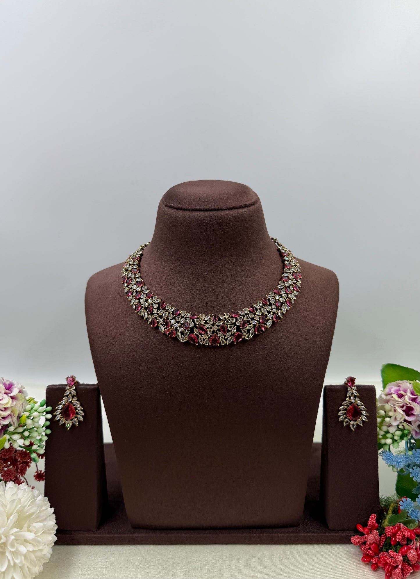 Praya Victorian Necklace