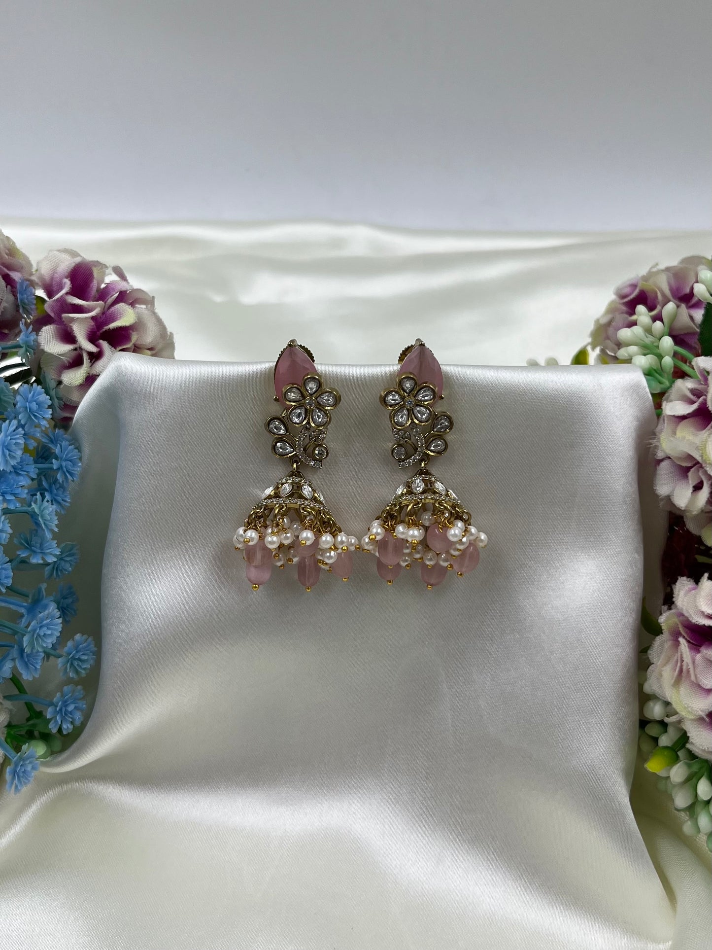 Isha Victorian Jhumka Earing