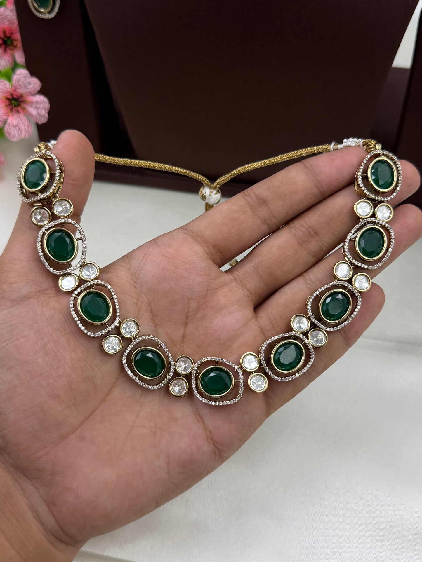 Nyra Premium Victorian Necklace Set
