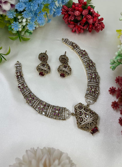 Prachi Victorian Necklace