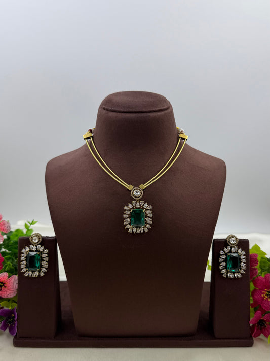 Tejasvi Victorian Delicate Necklace Set