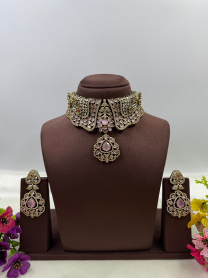 Haya Victorian Choker Necklace Set
