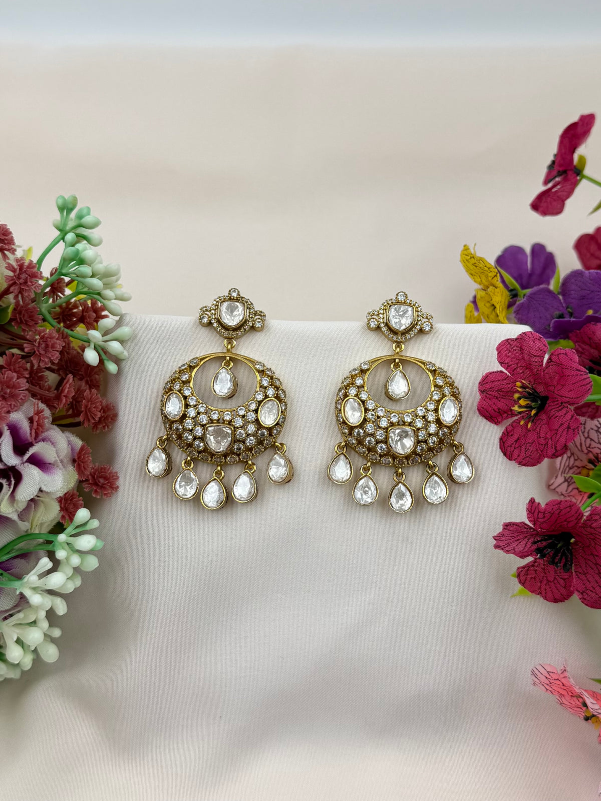 Disha Kundan Chandbali Earring