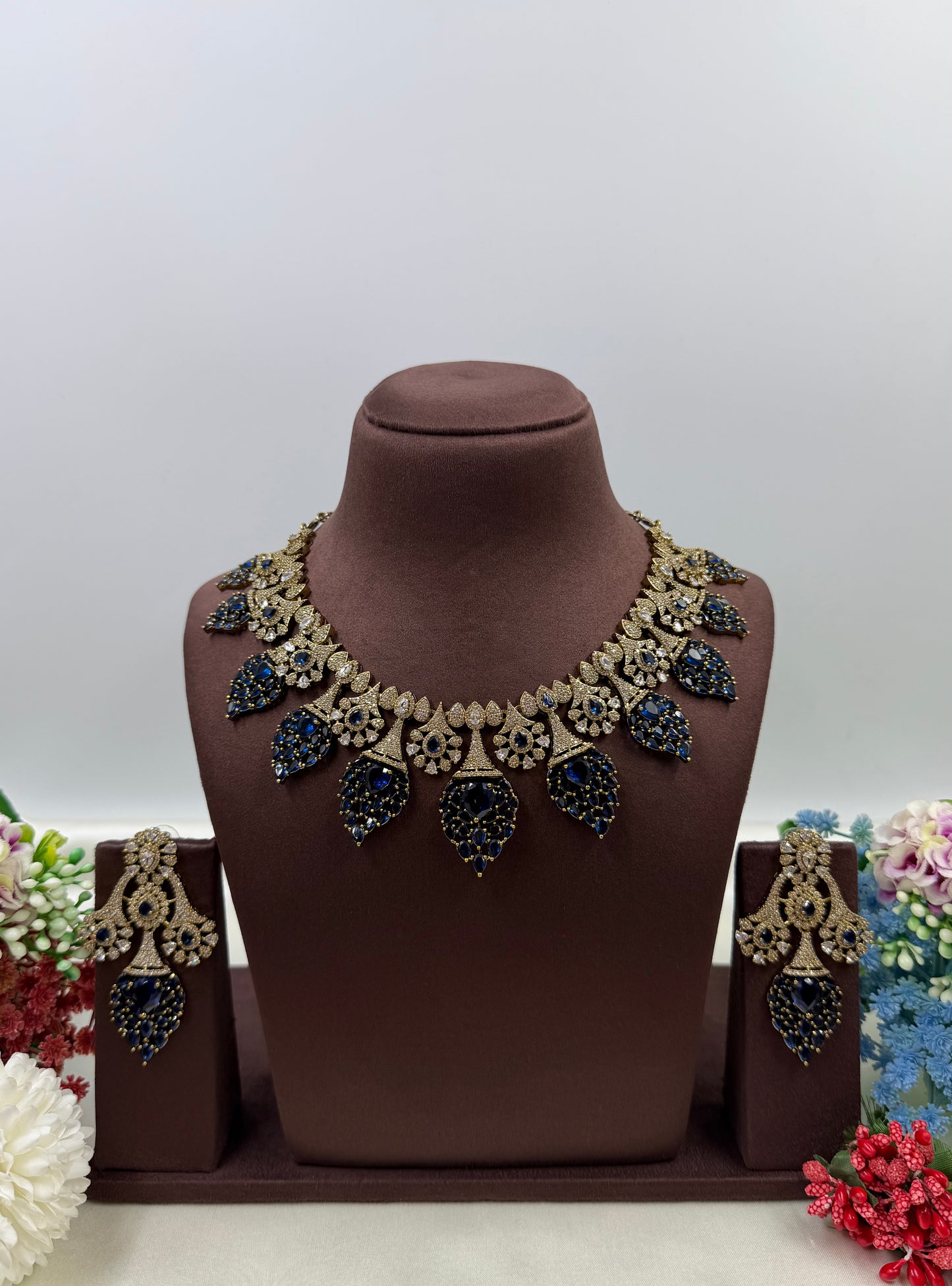 Reyanshi Victorian American Diamond Premium Necklace