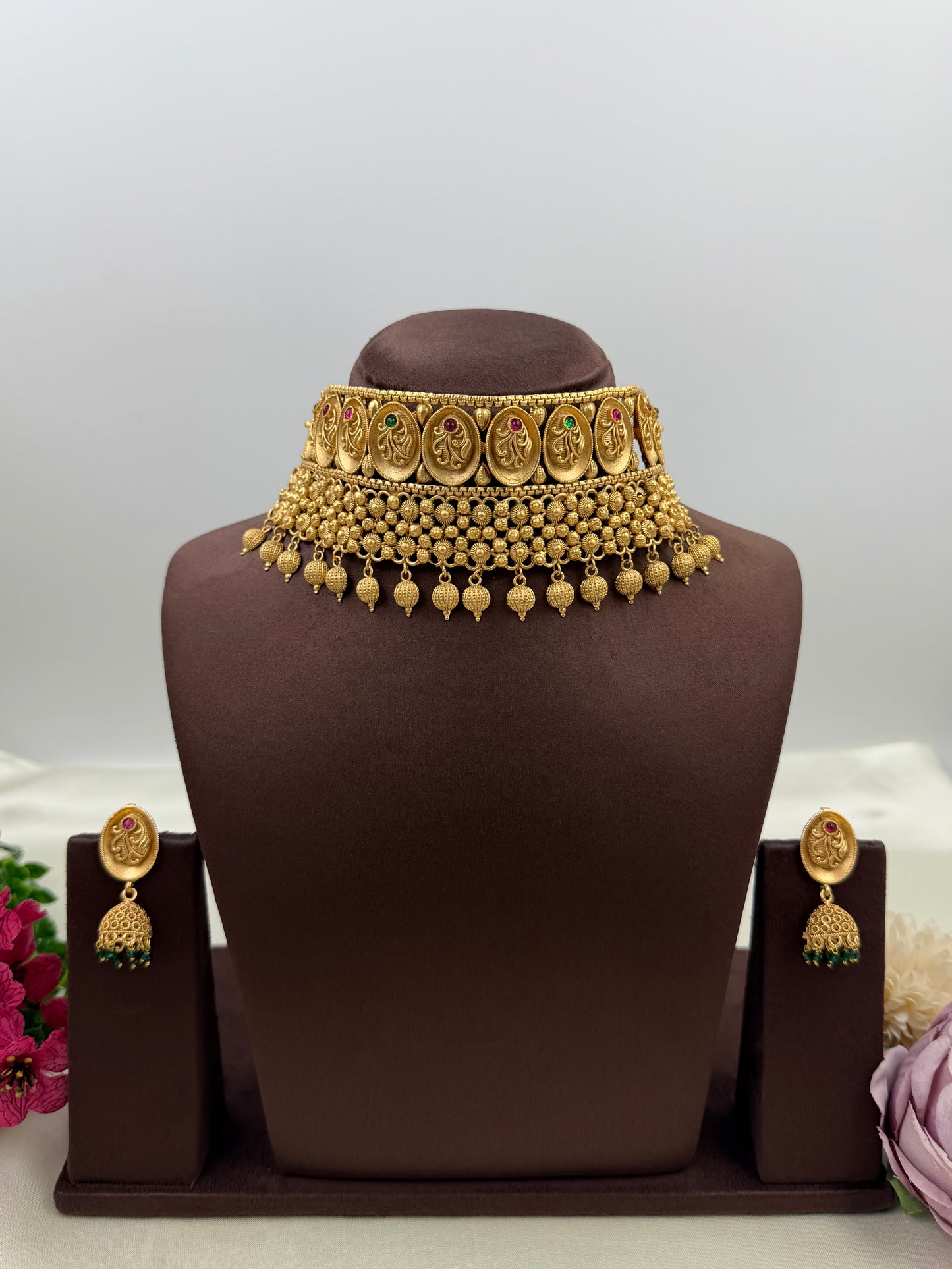 Swara Rajwadi Choker Necklace Set