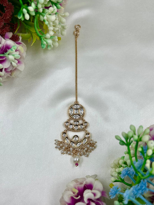 Priya Moissanite Mang Tika