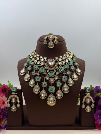 Narayani Victorian Premium Necklace Set