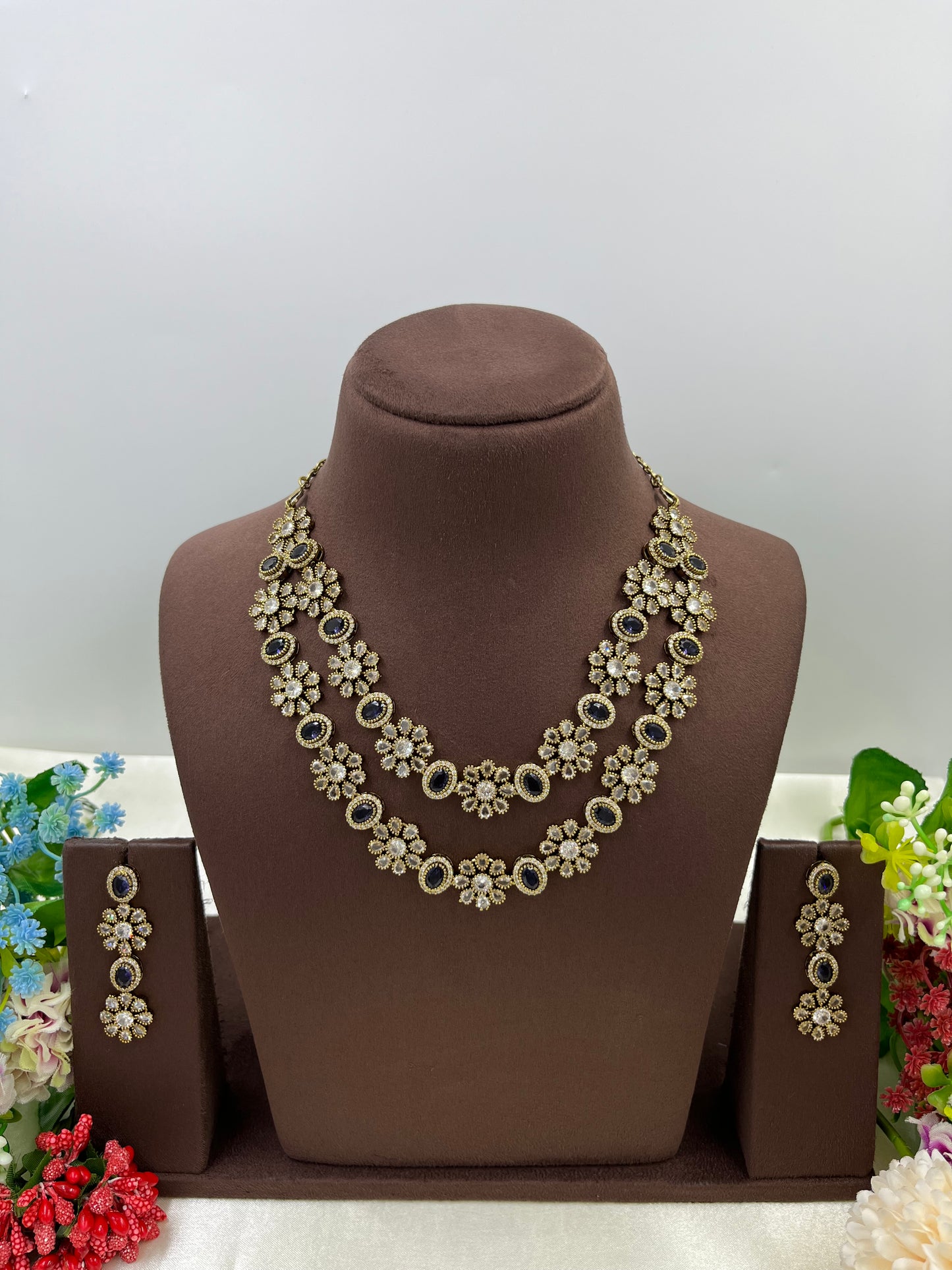 Diva Victorian Necklace