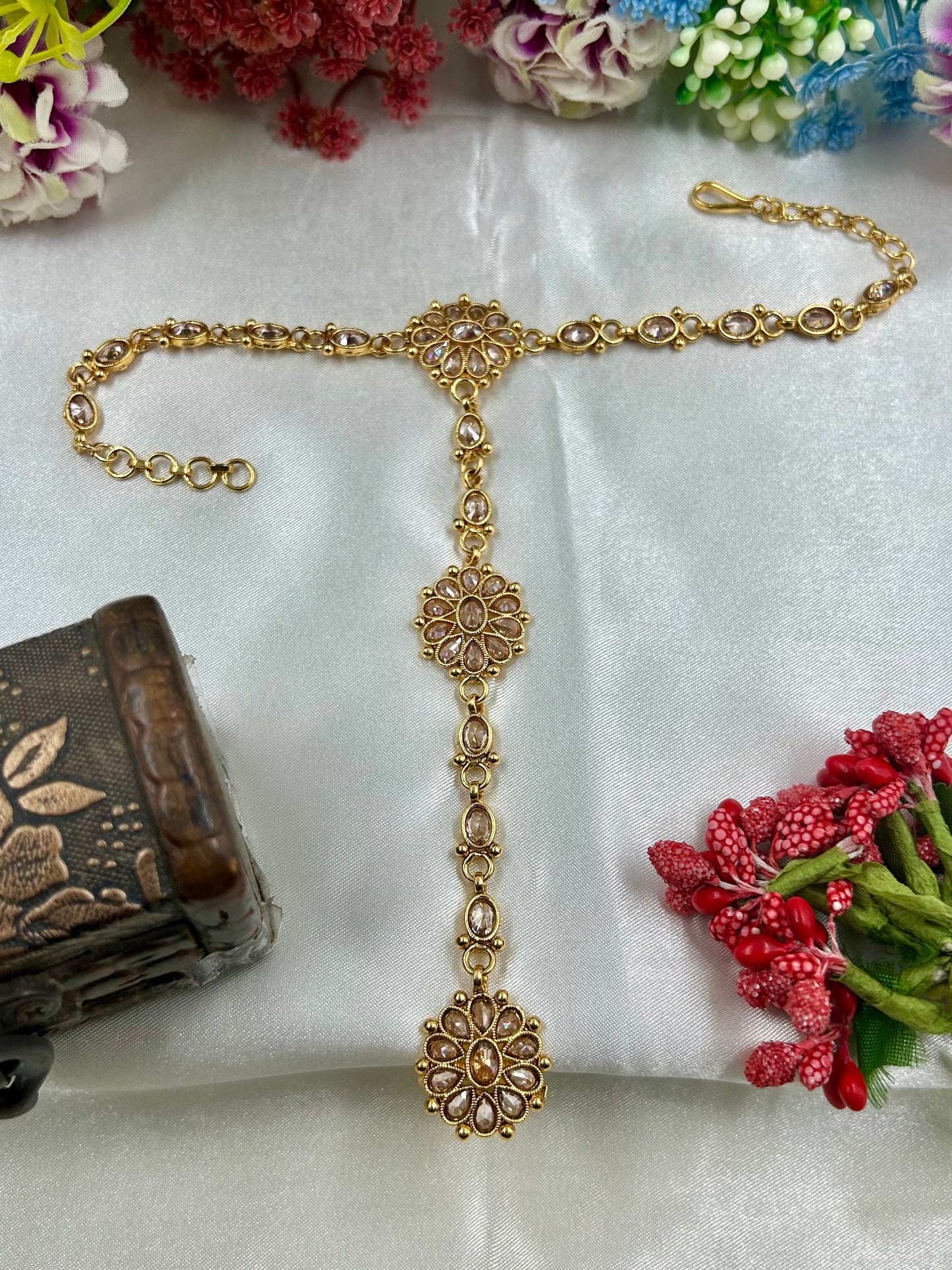 Harshada Traditional Gold Hath Panja (One Pis)
