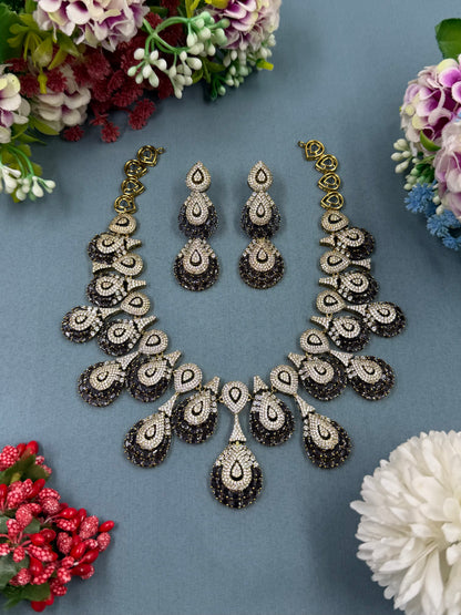 Vinita Victorian American Diamond Necklace