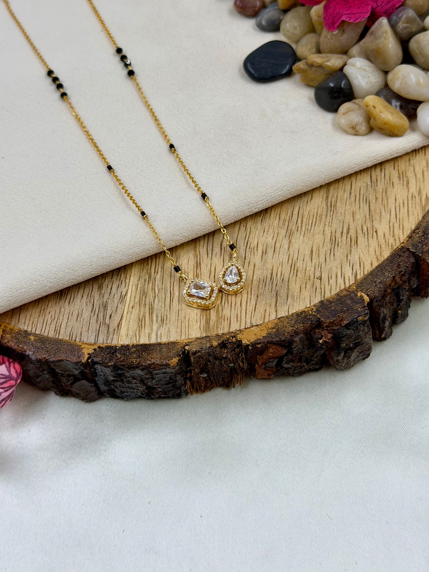 Isha Gold Mangalsutra