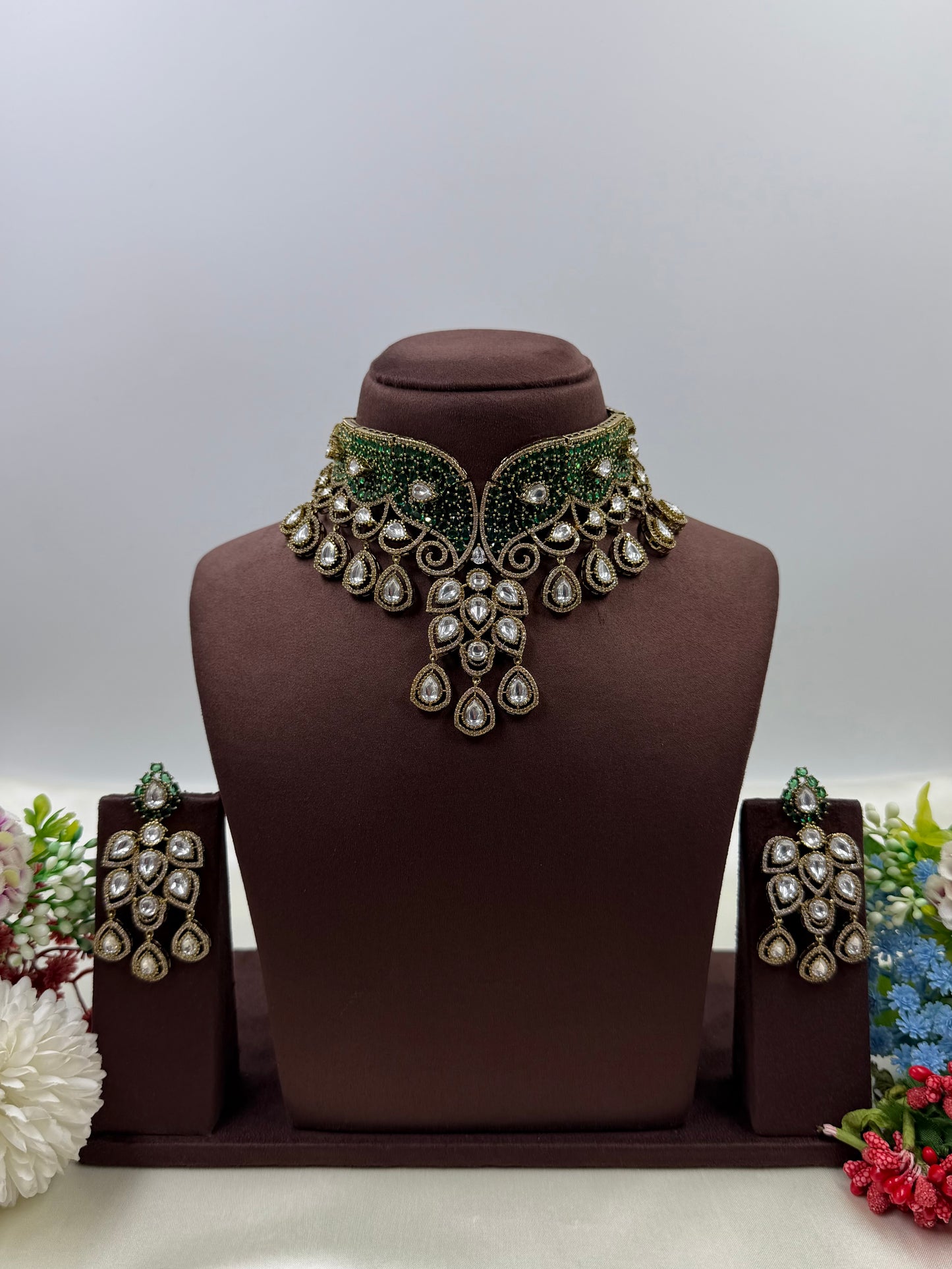 Aanya Victorian Choker Necklace Set