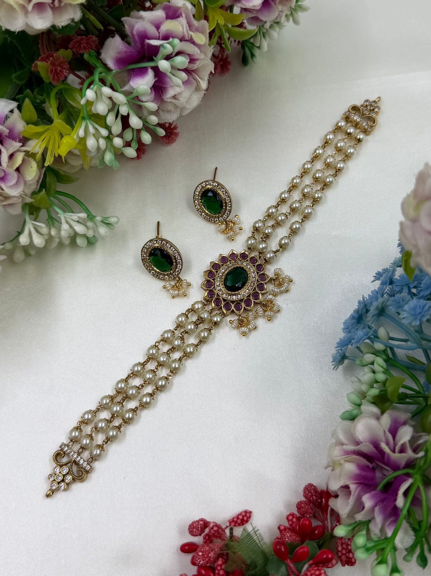 Ambika Victorian Traditional Choker