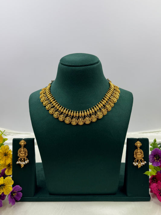 Uma Necklace