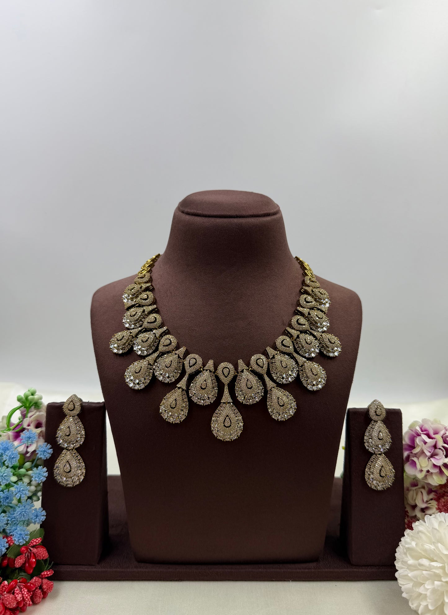 Vinita Victorian American Diamond Necklace