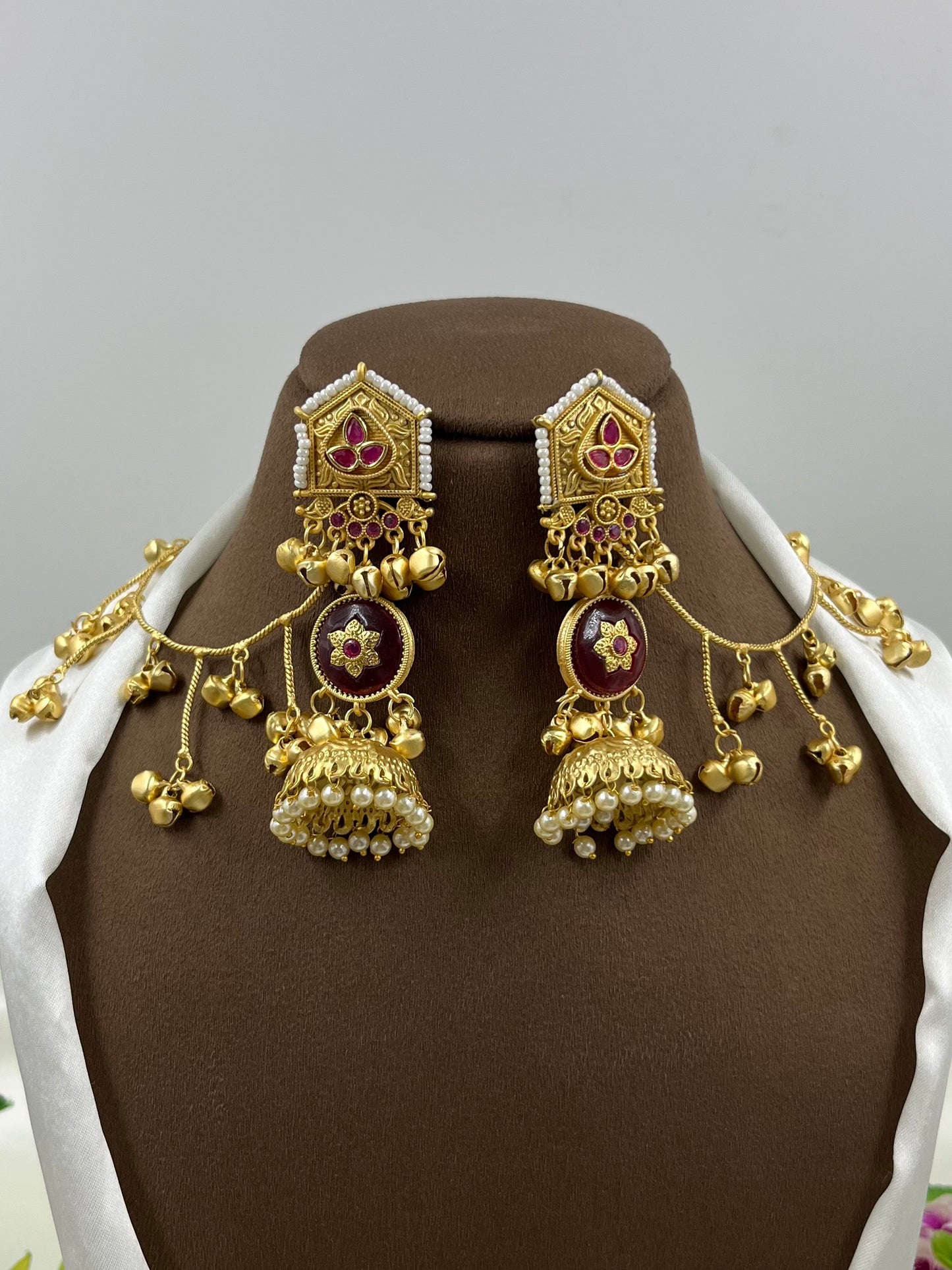 Dania Kashmiri Earing With Earchain