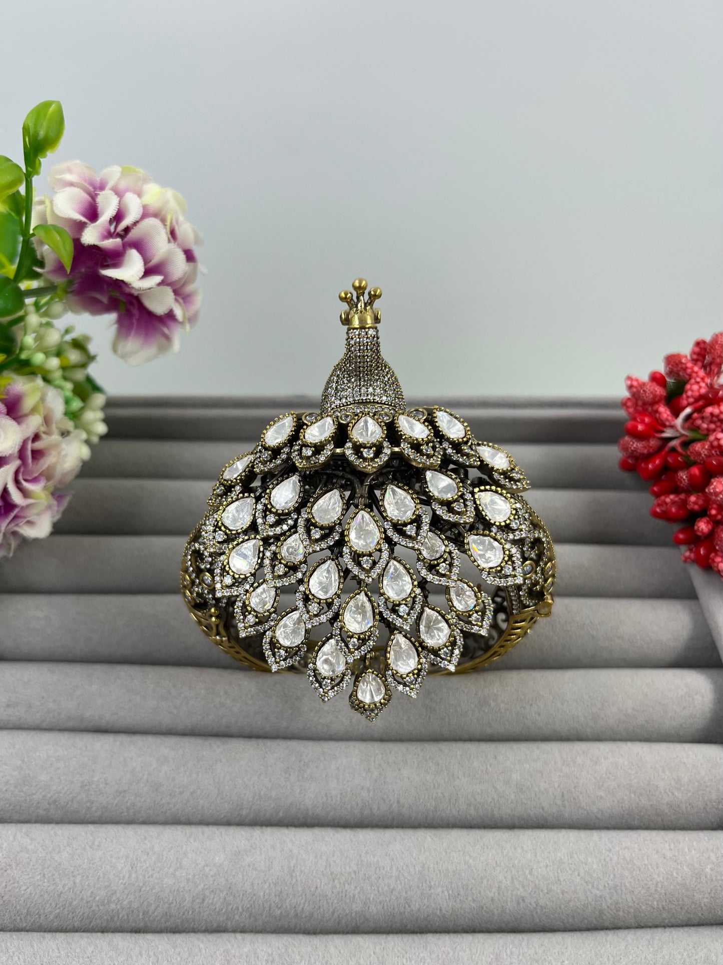 Anuradha Moissanite Kundan Bracelet (Openable)