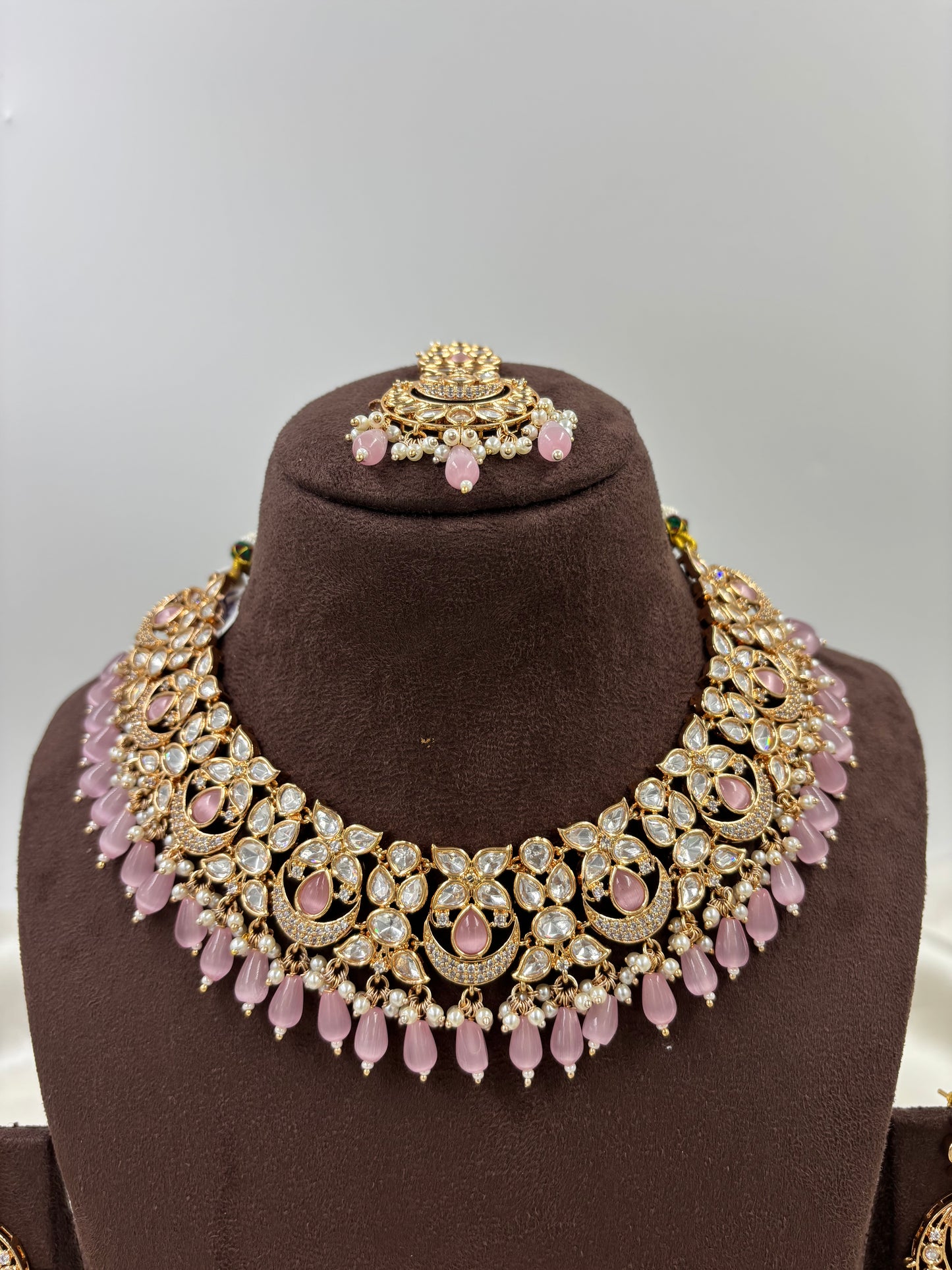 ZEENAT MOISSANITE KUNDAN PEARL NECKLACE SET