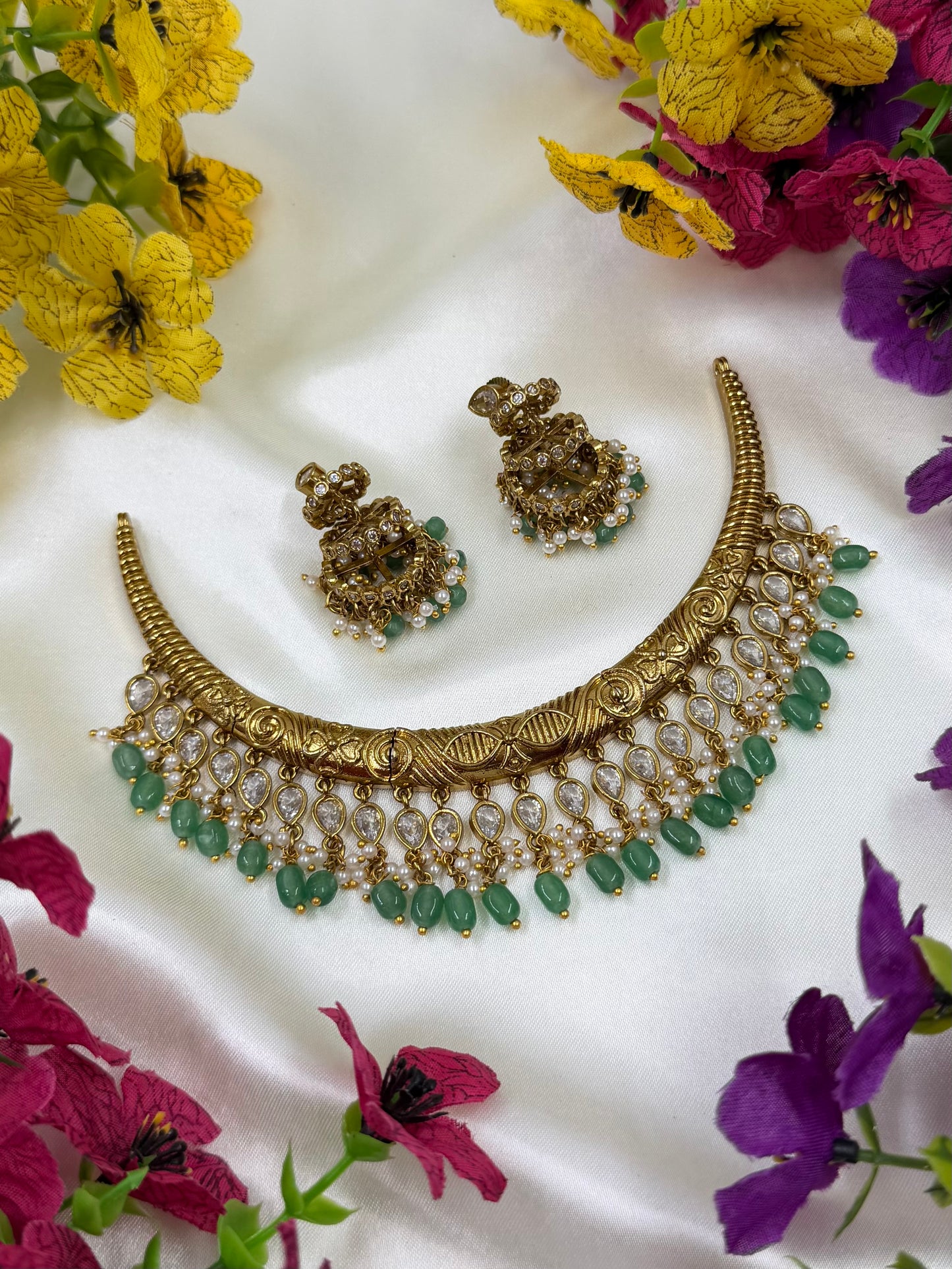 Reva Victorian Traditional Necklace