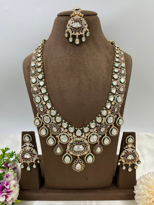 Noor-E-Riyasat Moissanite Kundan Necklace