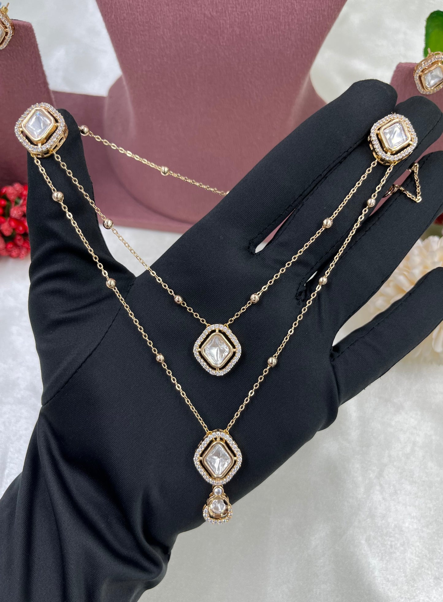 Aarvi Moissanite Chain Pendant