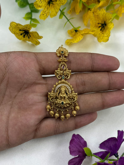 Shrusti South Indian Mang Tika