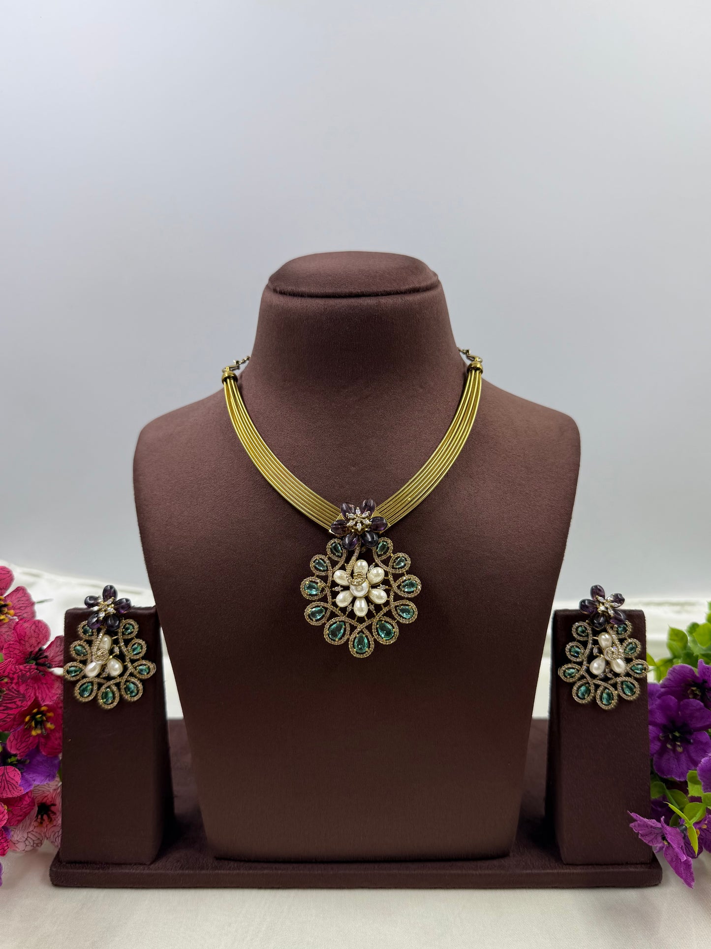 Usha Victorian Premium Hasli