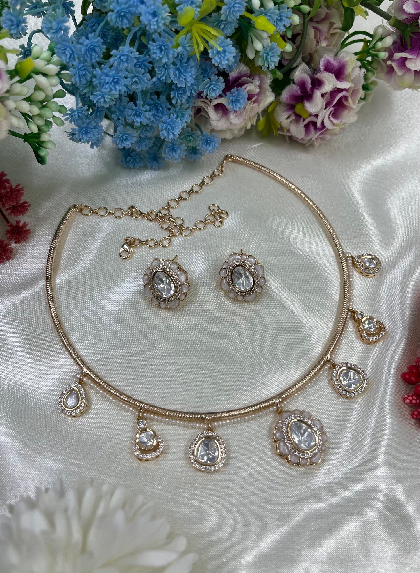 Preaya Moissanite Hasli Necklace