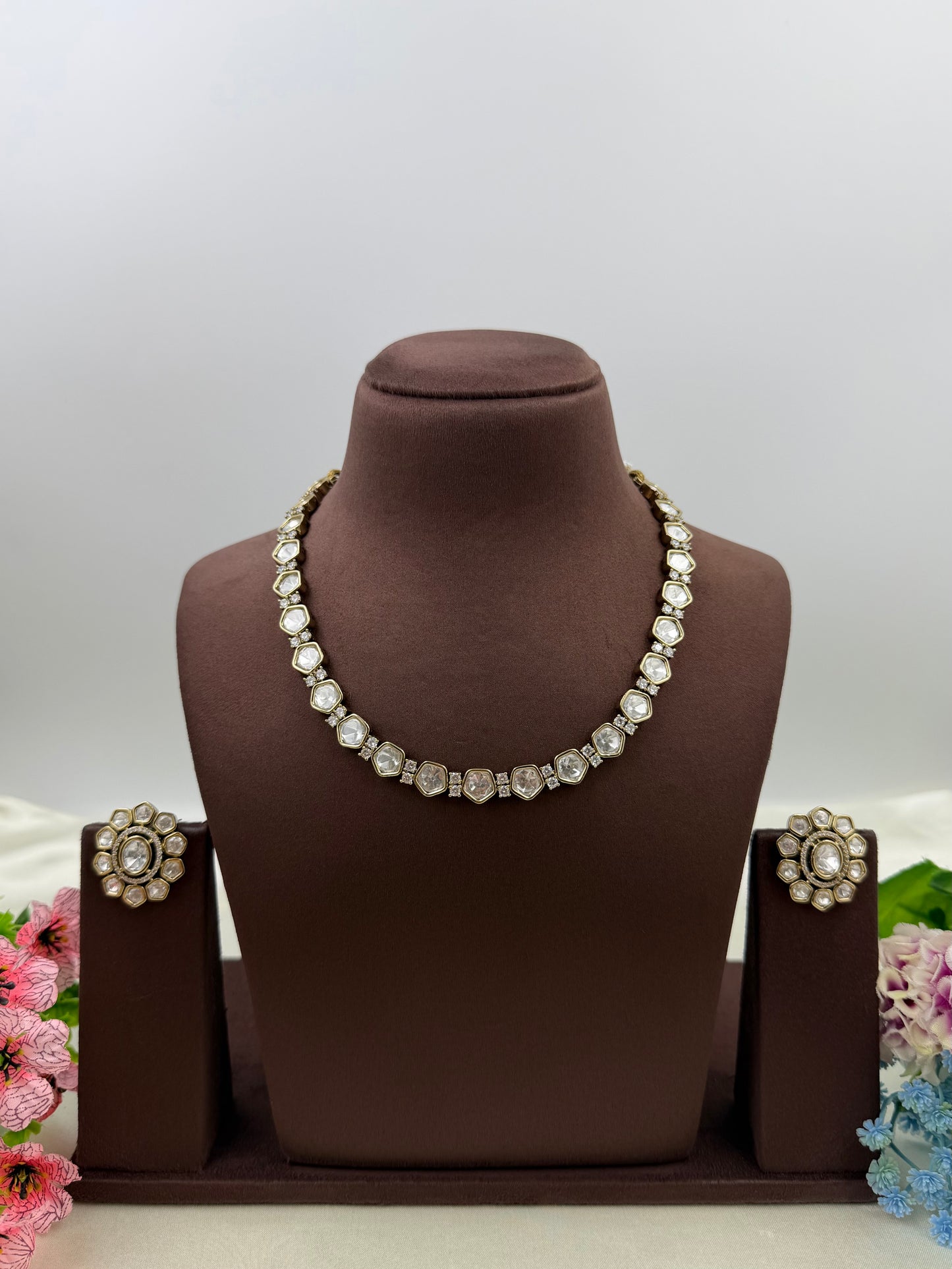 Garima Victorian Delicate Necklace Set