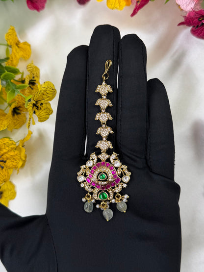 Shobana Victorian Pachi Kundan Mang Tika