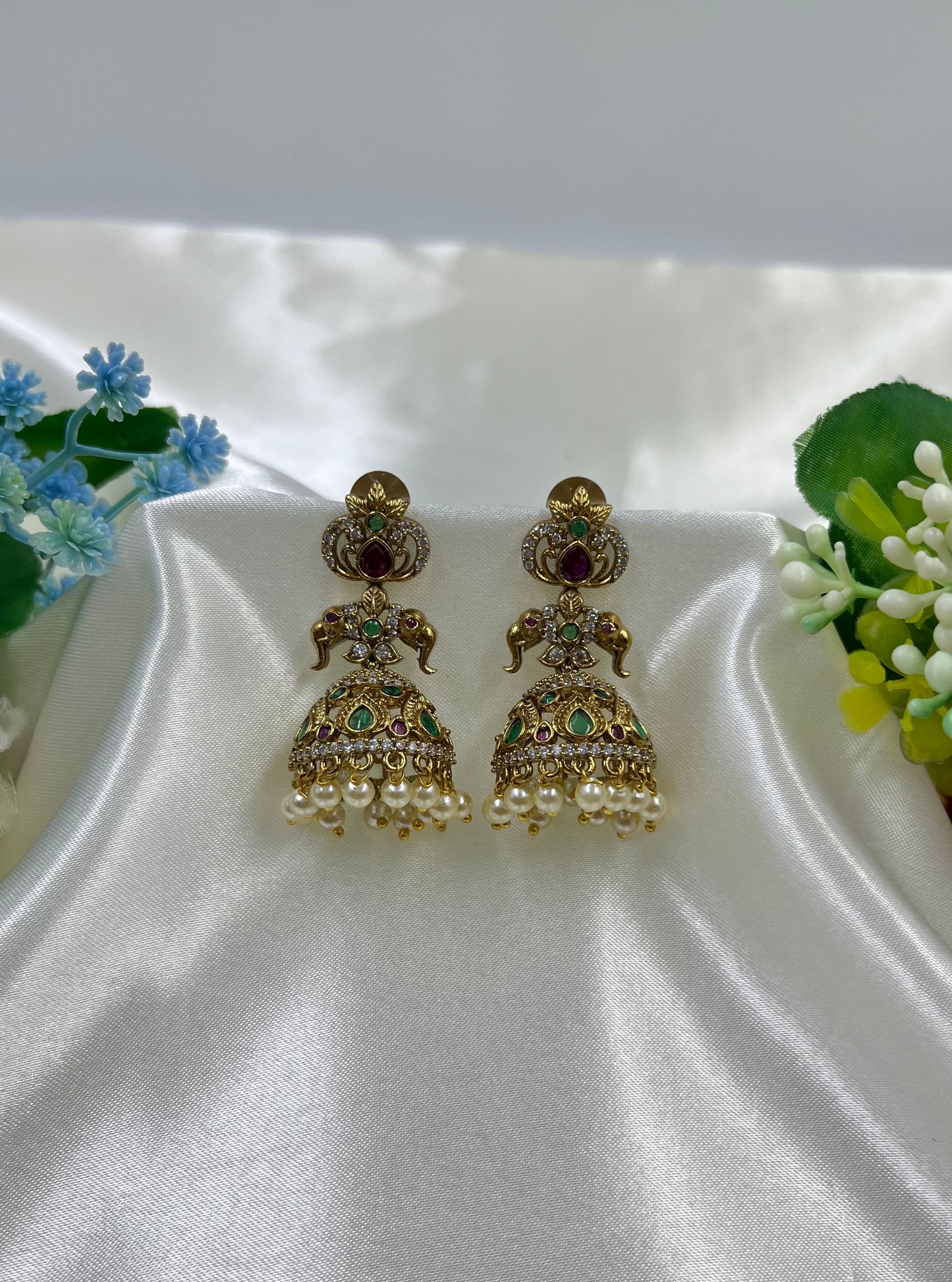 Nyra Victorian Jhumka