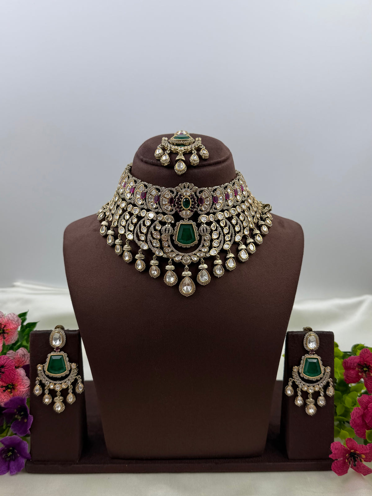 Snehal Maharani Victorian Choker Necklace Set
