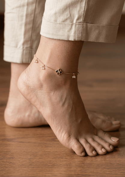 Priya Pachi Kundan Anklet