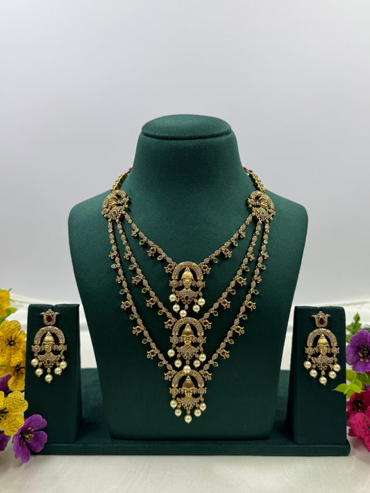 Yamini Three Learing Necklace