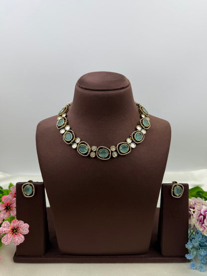 Nyra Premium Victorian Necklace Set