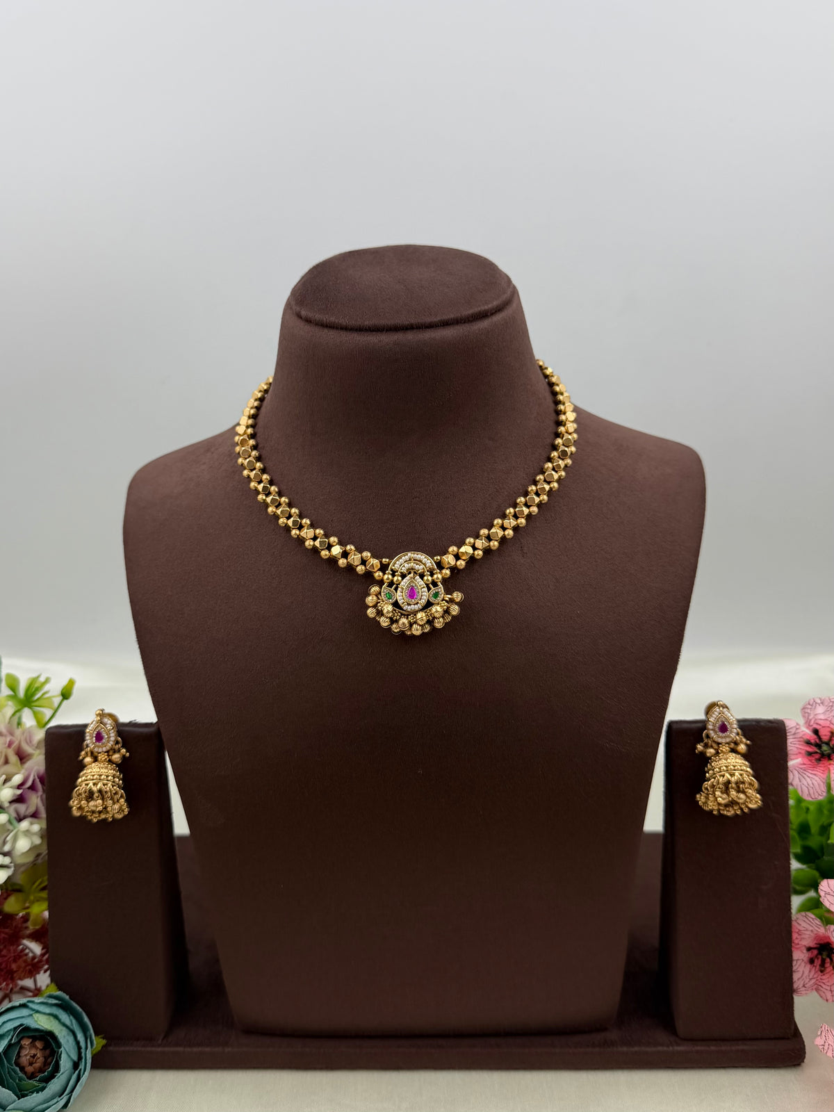 Vinita Chorski Necklace Set