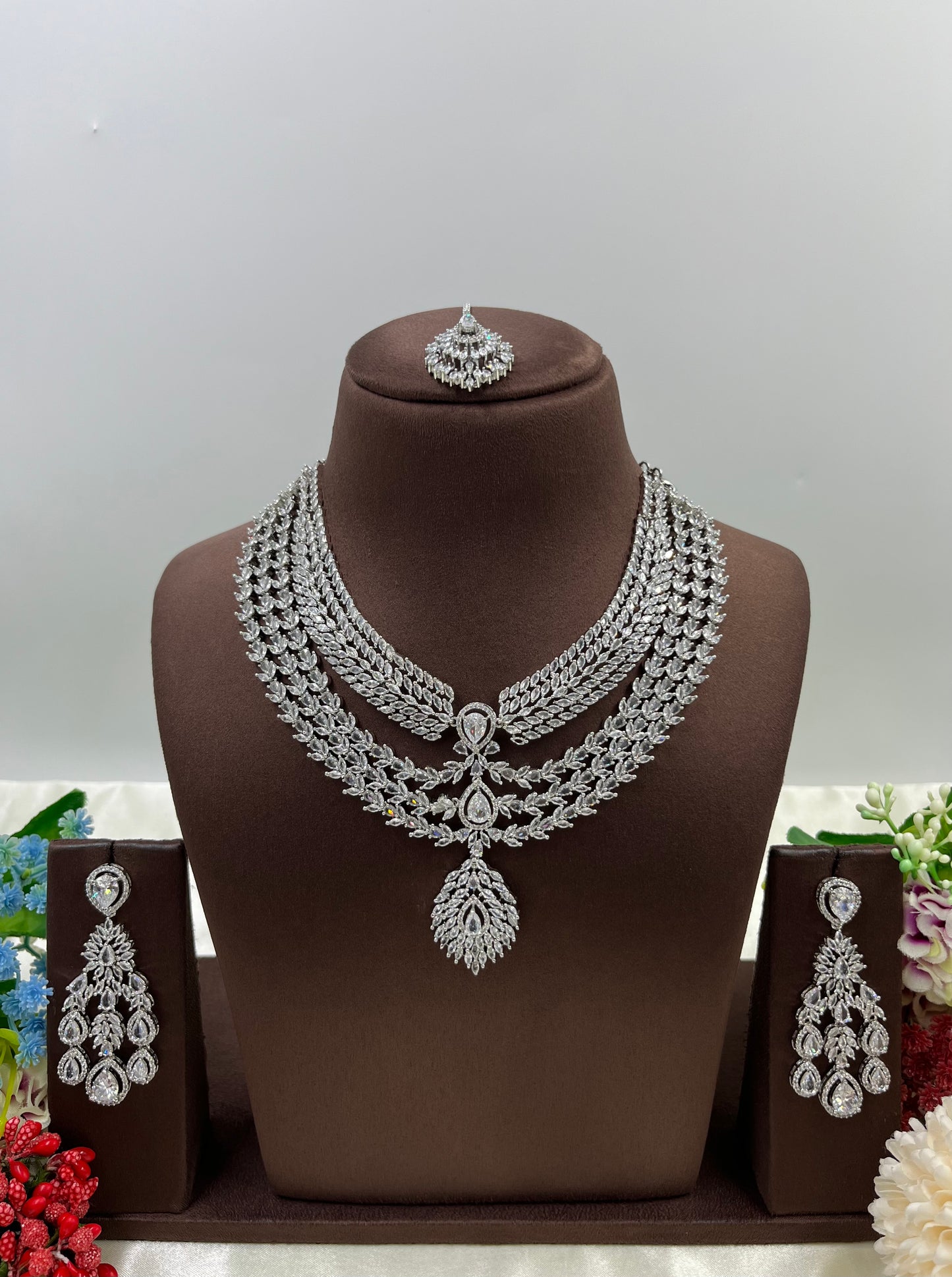 Noble Premium Ad Necklace