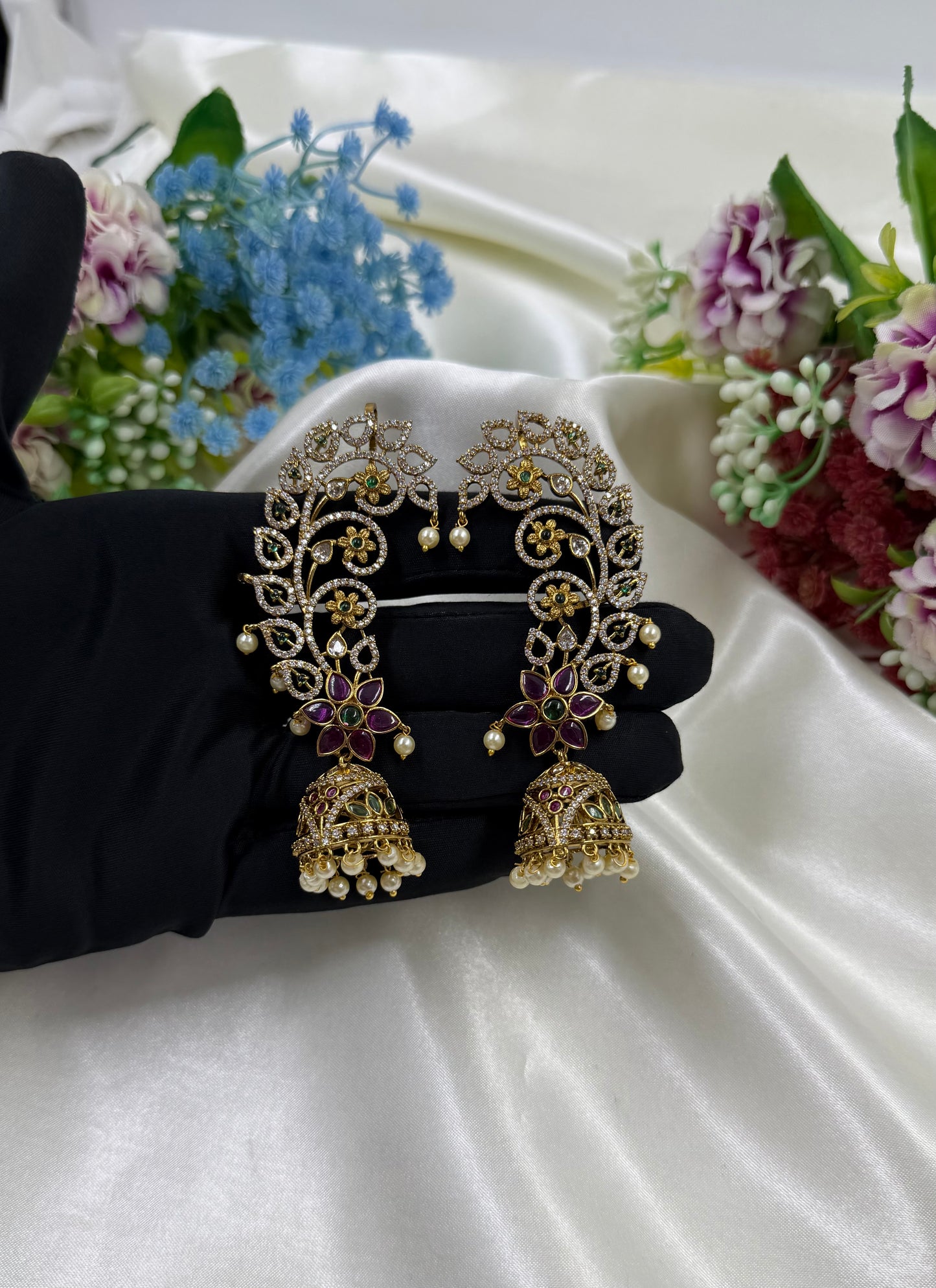 Kashish Traditional Victorian Earcuff