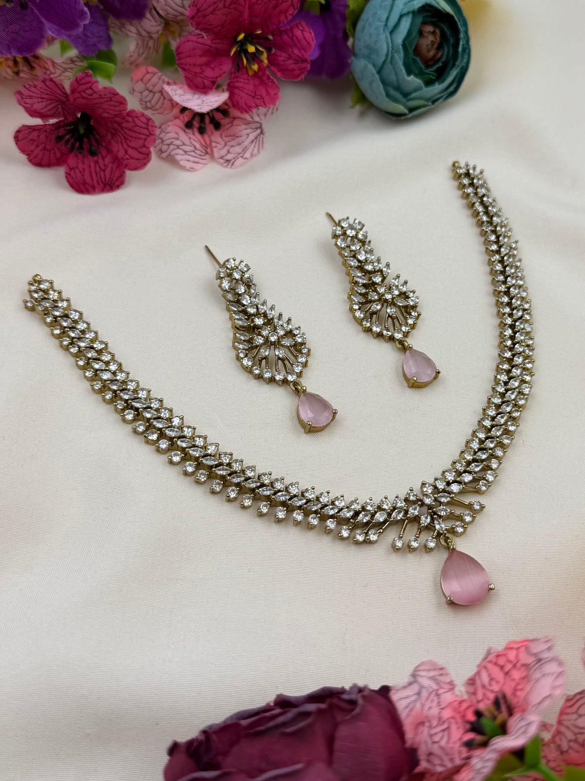 Kareena Victorian American Diamond Delicate Necklace