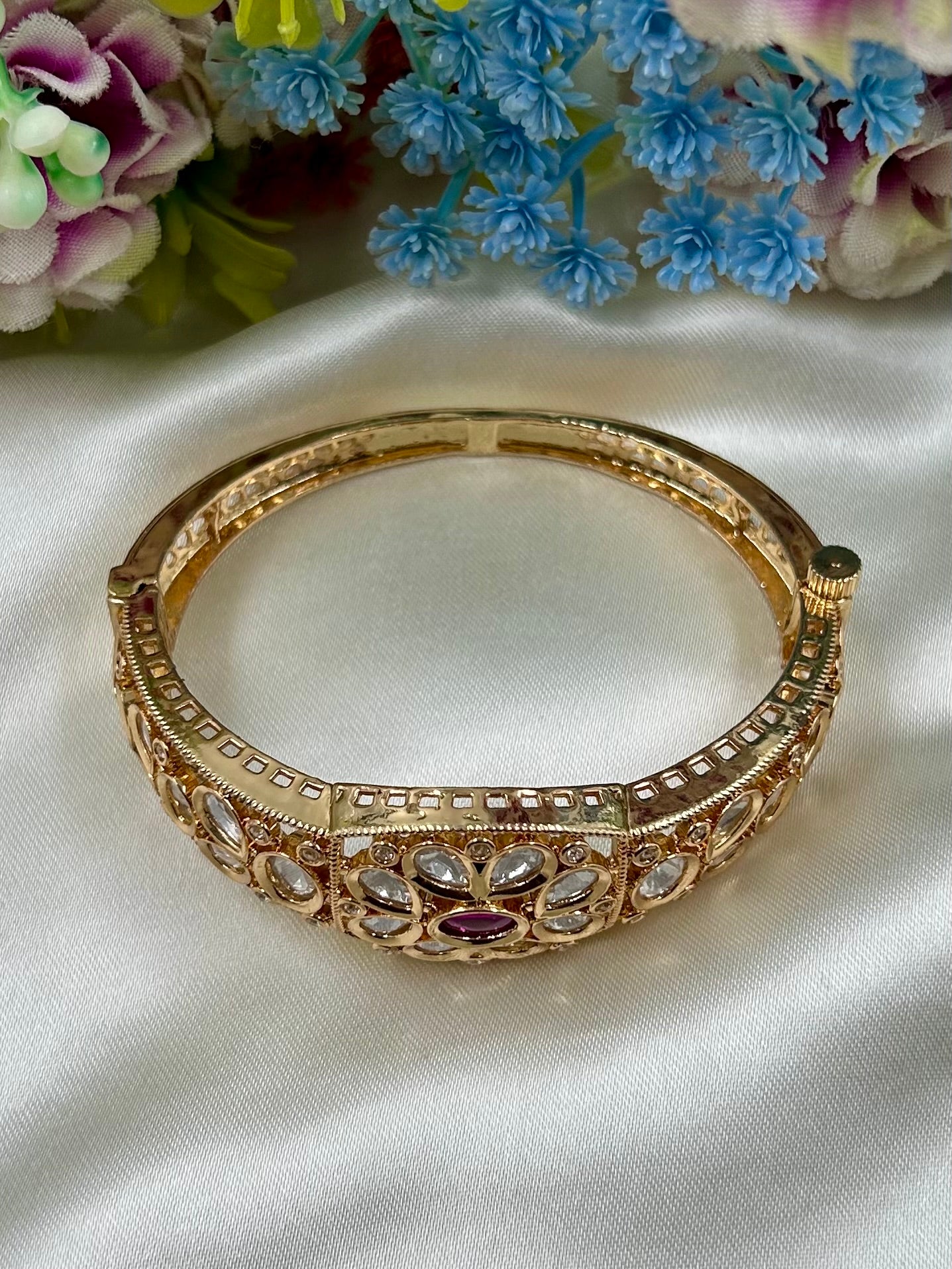 Harshita Moissanite Bracelet (Openable)