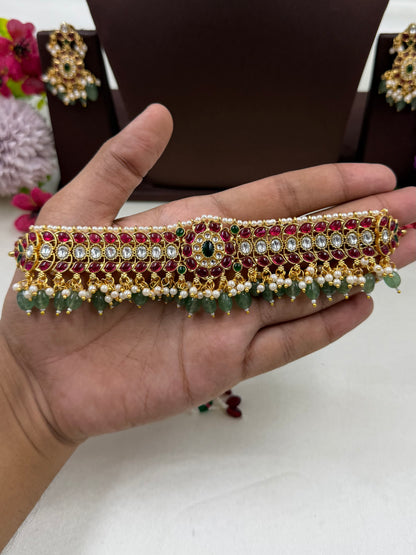 Sai Kundan Choker Set