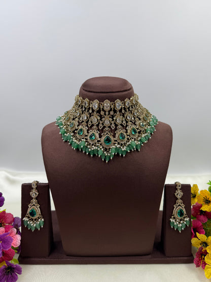 Elysian Shine Victorian Necklace Set