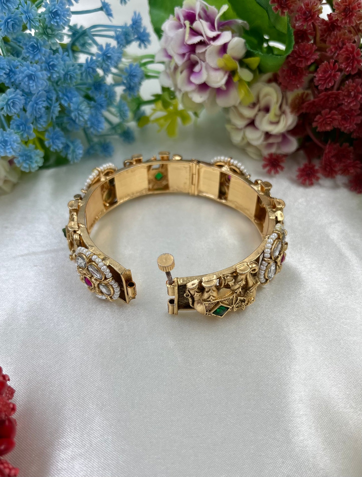 Nidhi Premium Choraski Bangles