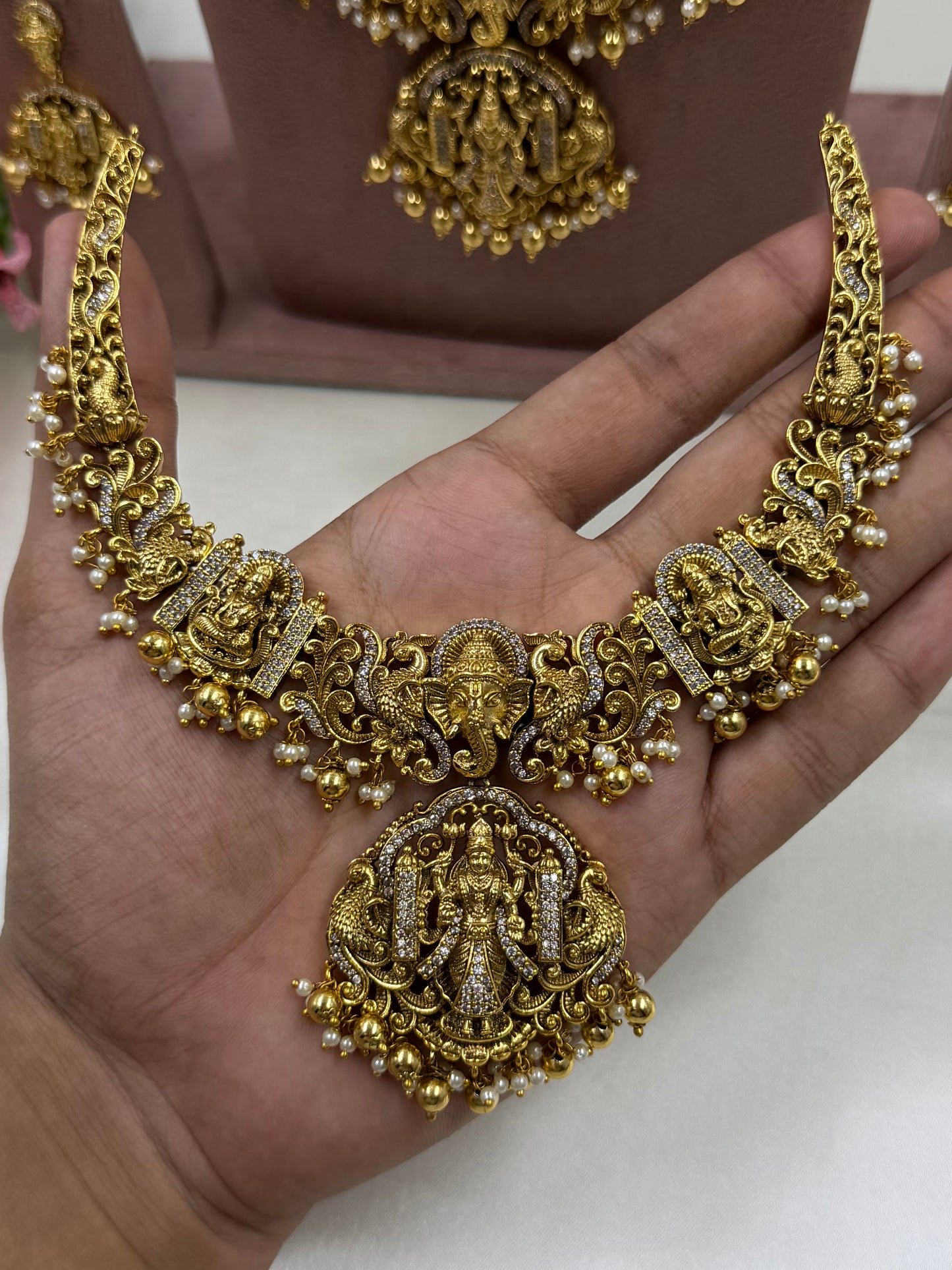 Kaavya Premium South Temple Combo Set