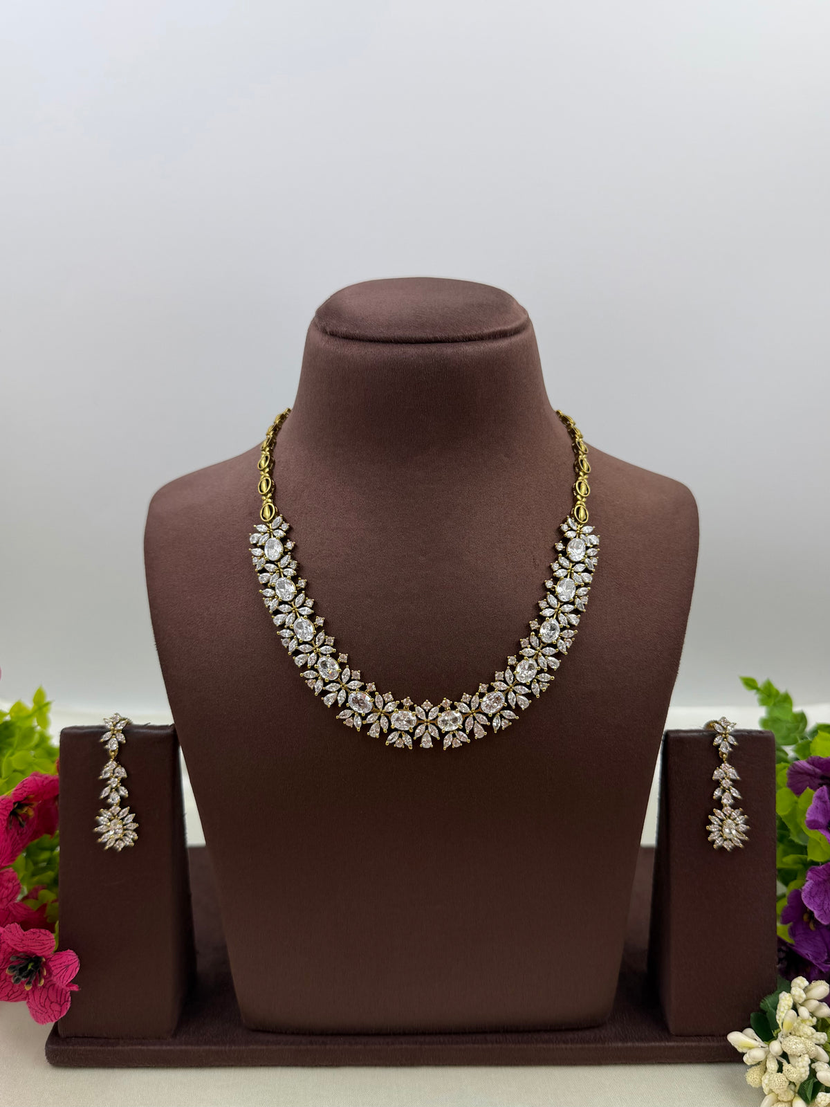Taylor Victorian Ad Necklace