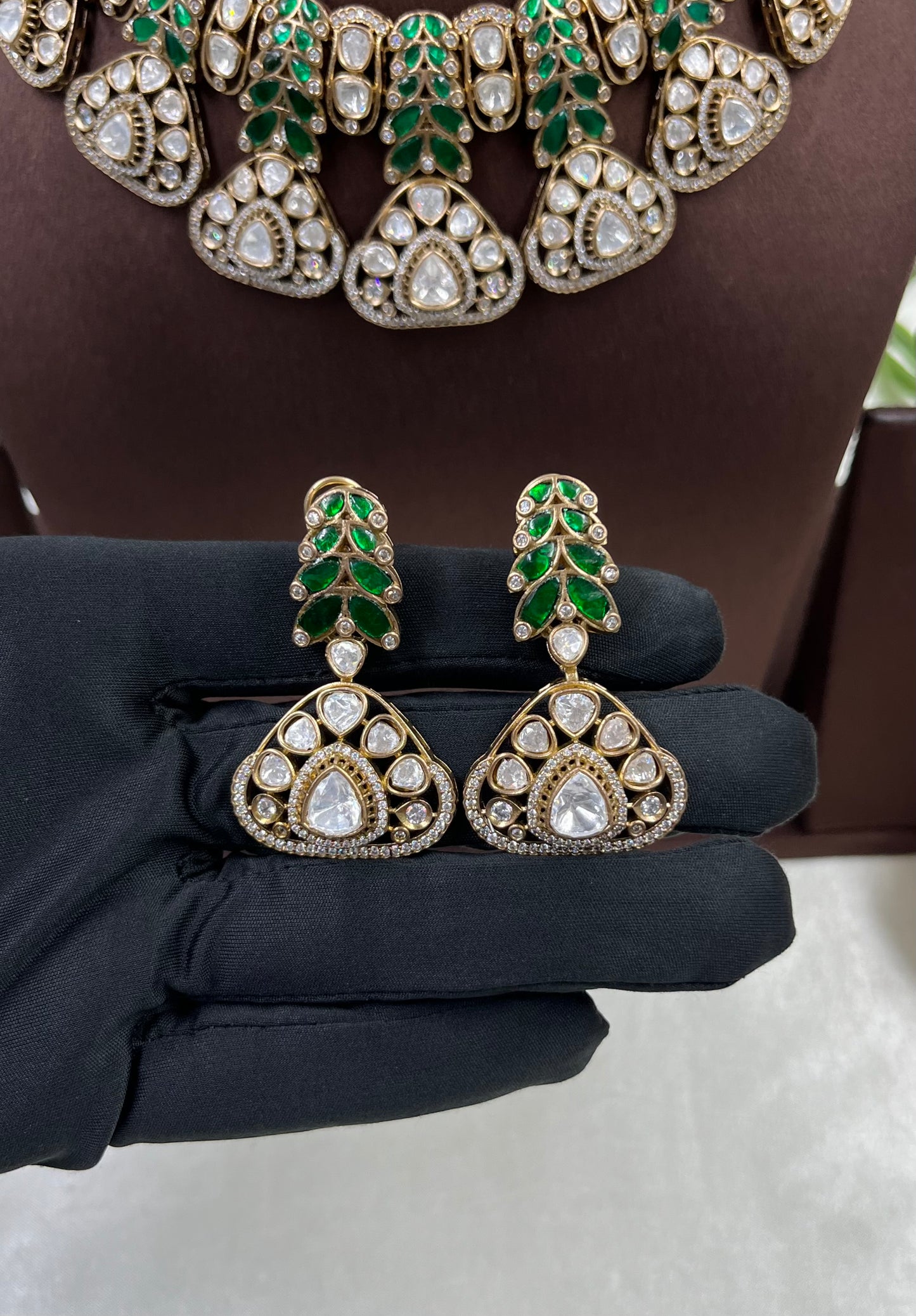 Tanvi Moissanite Antique Polish Necklace